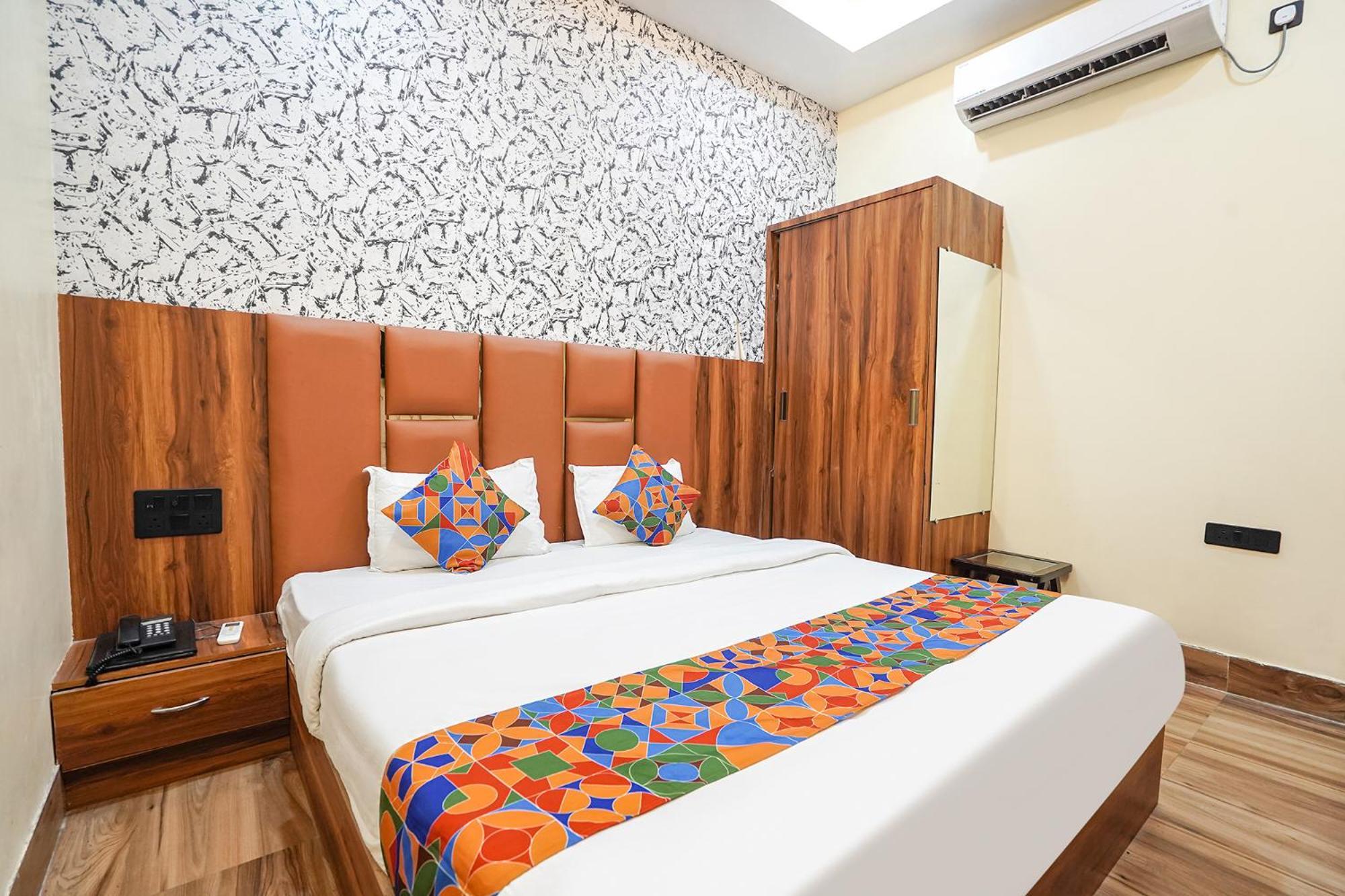 Fabhotel The Vrindavan Inn Exterior foto