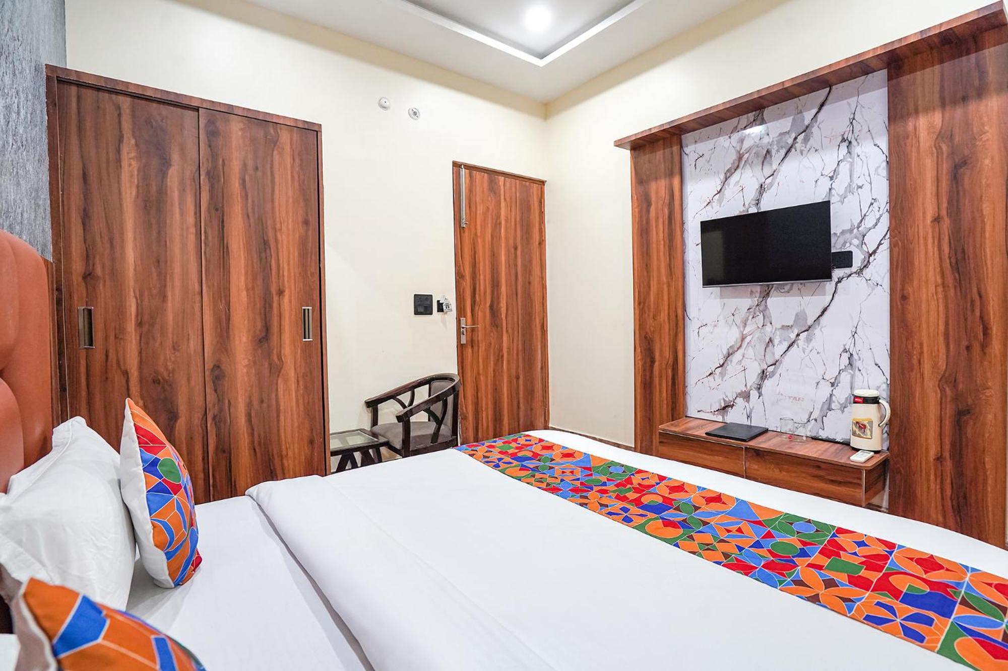 Fabhotel The Vrindavan Inn Exterior foto